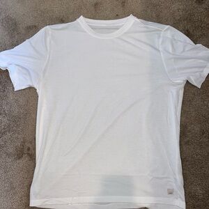 Vuori White Short Sleeve Men's Tee